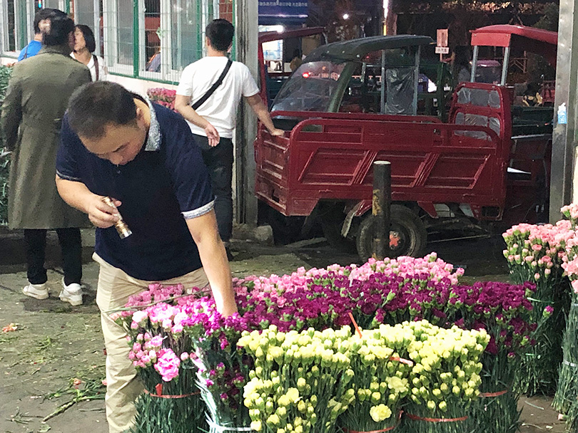 アジア最大の花市場へ～中国・昆明～